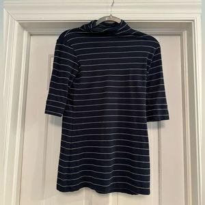 2 Vince Turtlenecks half sleeve shirts